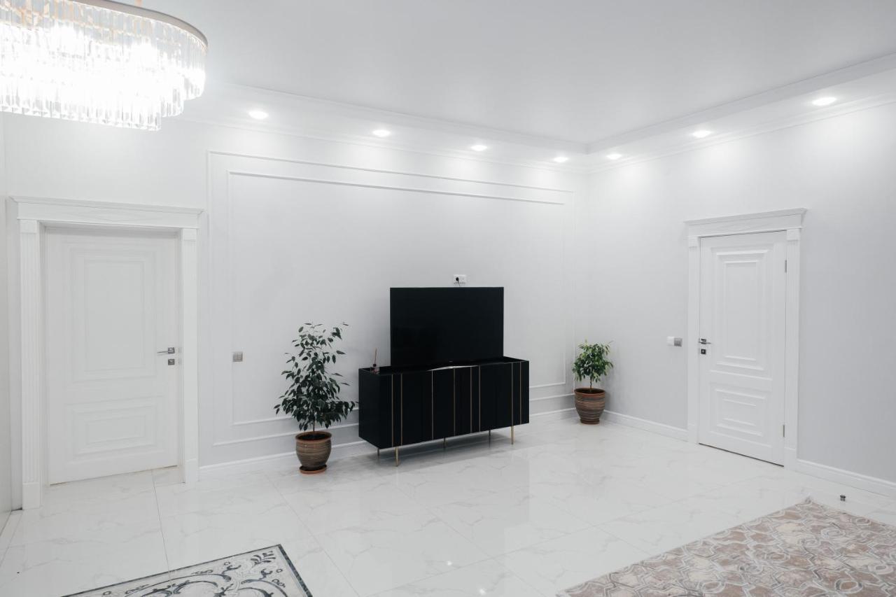 El-Tau Hotel Ekibastuz Bagian luar foto