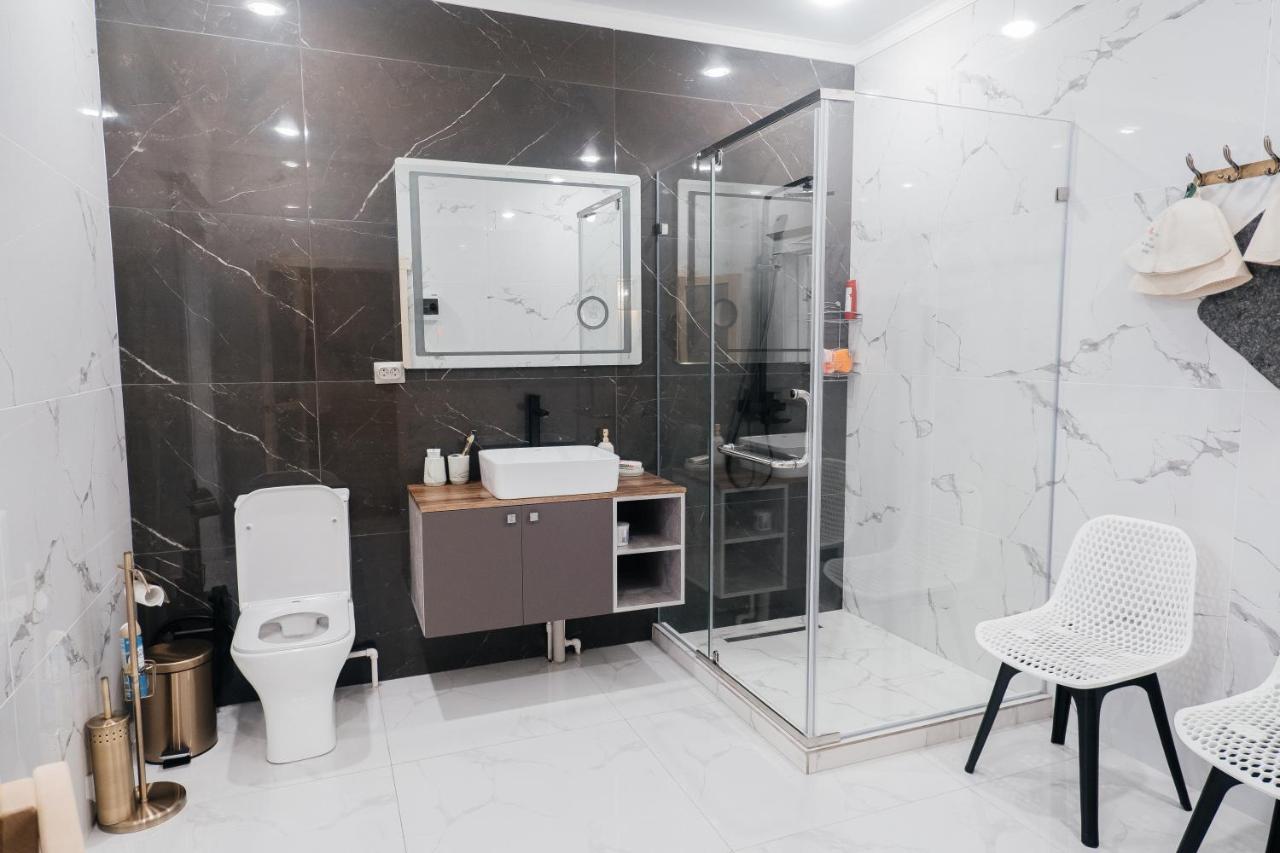 El-Tau Hotel Ekibastuz Bagian luar foto