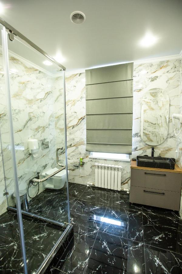 El-Tau Hotel Ekibastuz Bagian luar foto