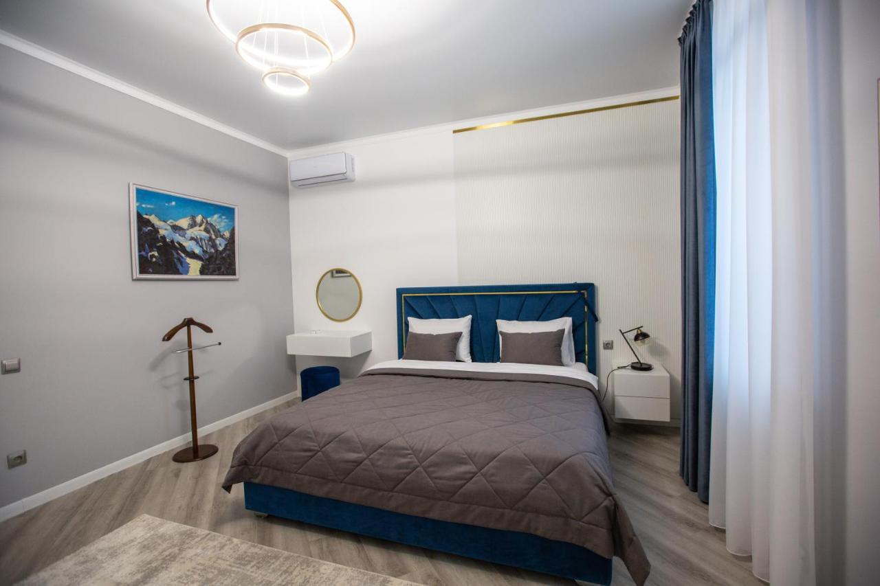El-Tau Hotel Ekibastuz Bagian luar foto