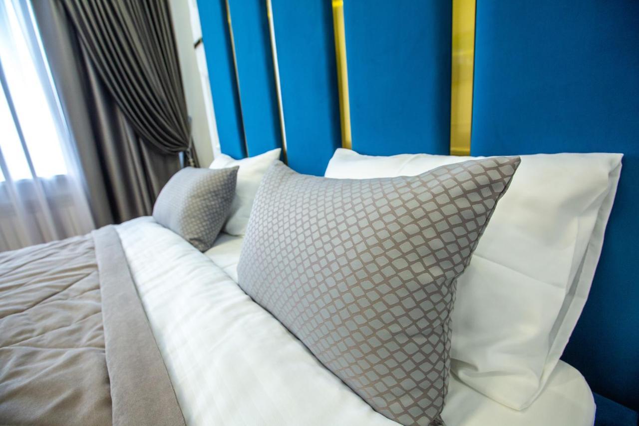 El-Tau Hotel Ekibastuz Bagian luar foto
